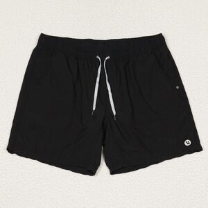Vuori Kore Short Mens XL Black 7" Inseam Lined Boxer Stretch Classic Fit V302